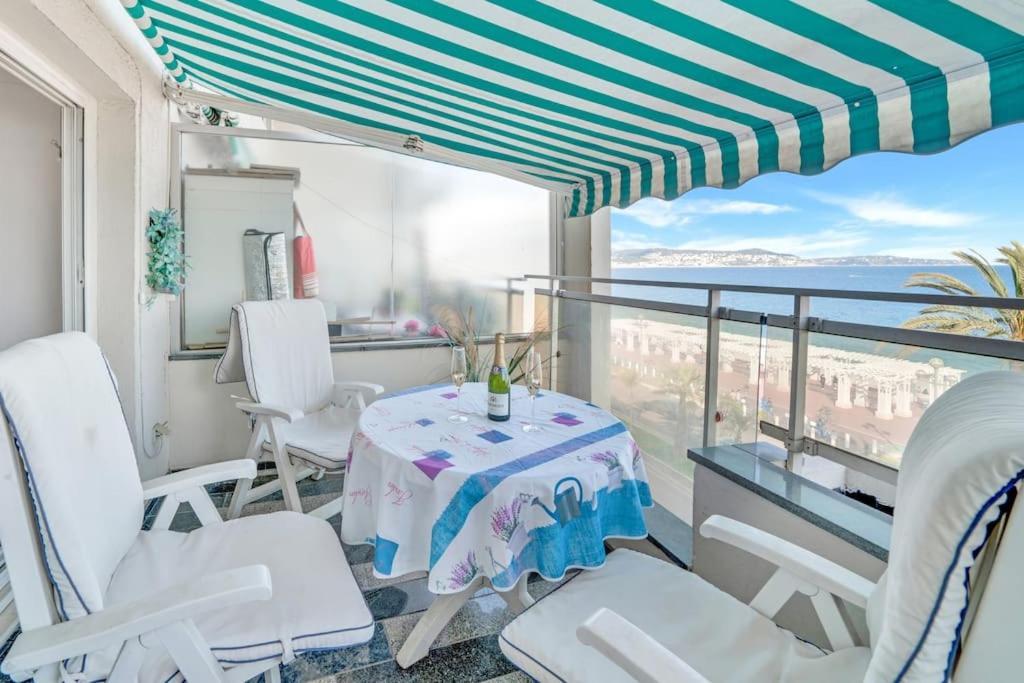 La Prom - A Two Bedroom Apartment With A Sea View Nizza Kültér fotó
