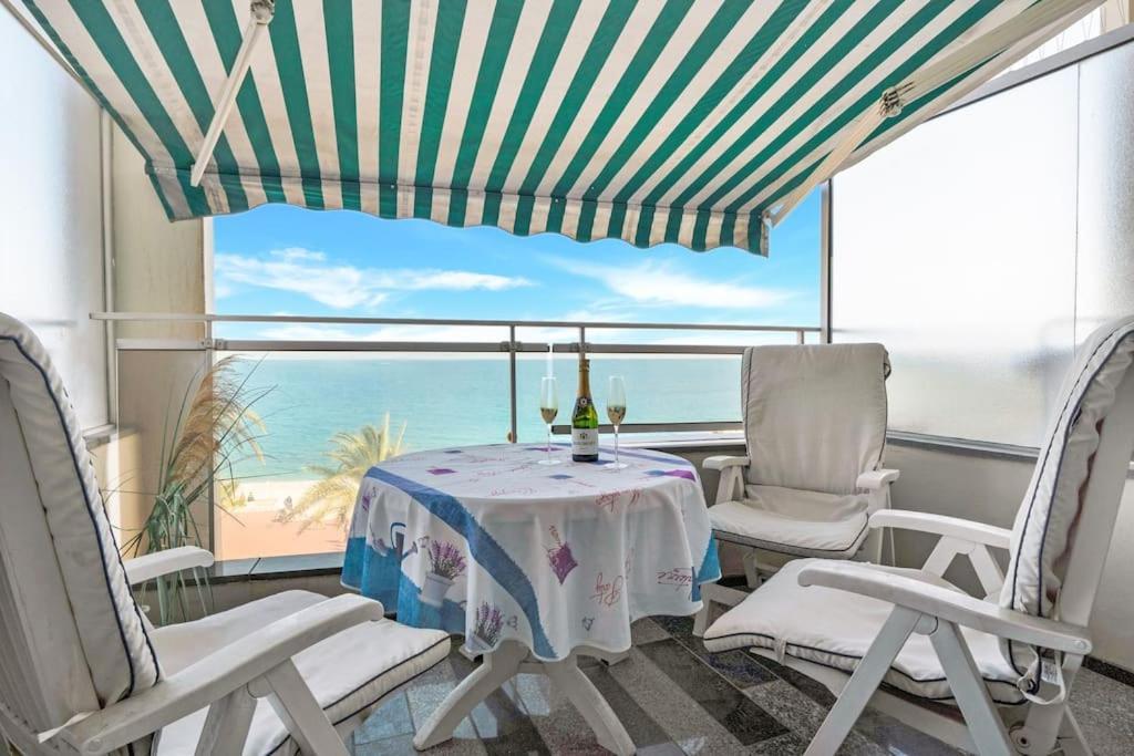 La Prom - A Two Bedroom Apartment With A Sea View Nizza Kültér fotó