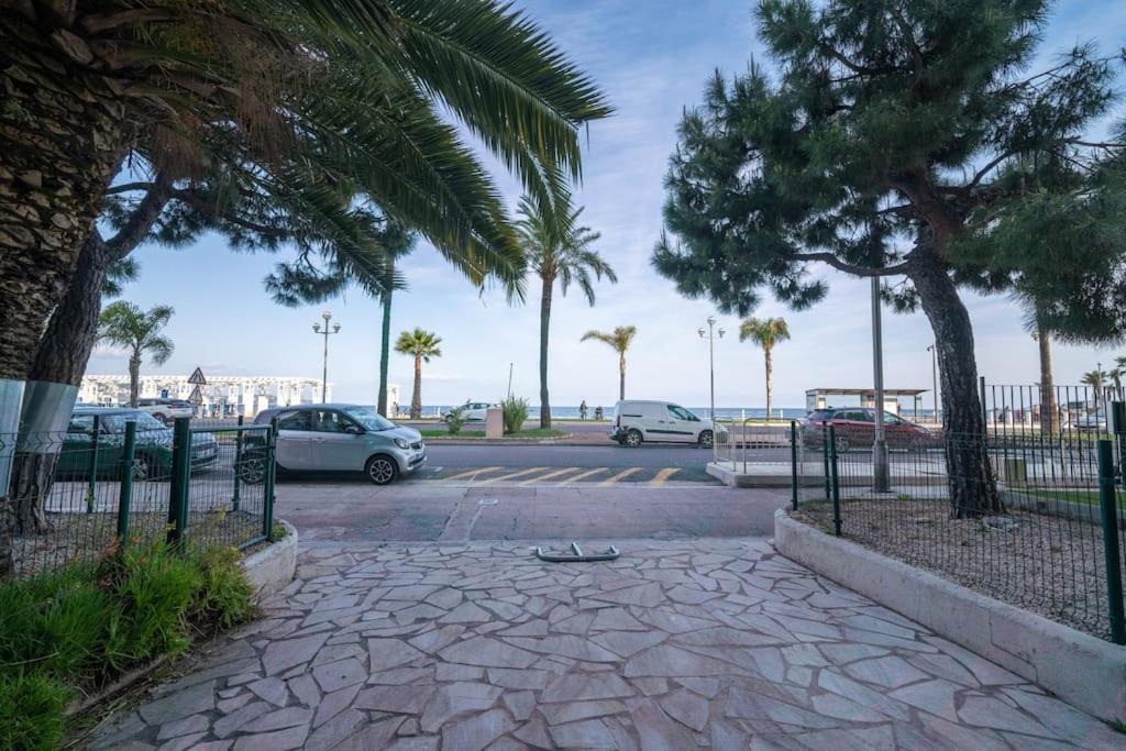La Prom - A Two Bedroom Apartment With A Sea View Nizza Kültér fotó